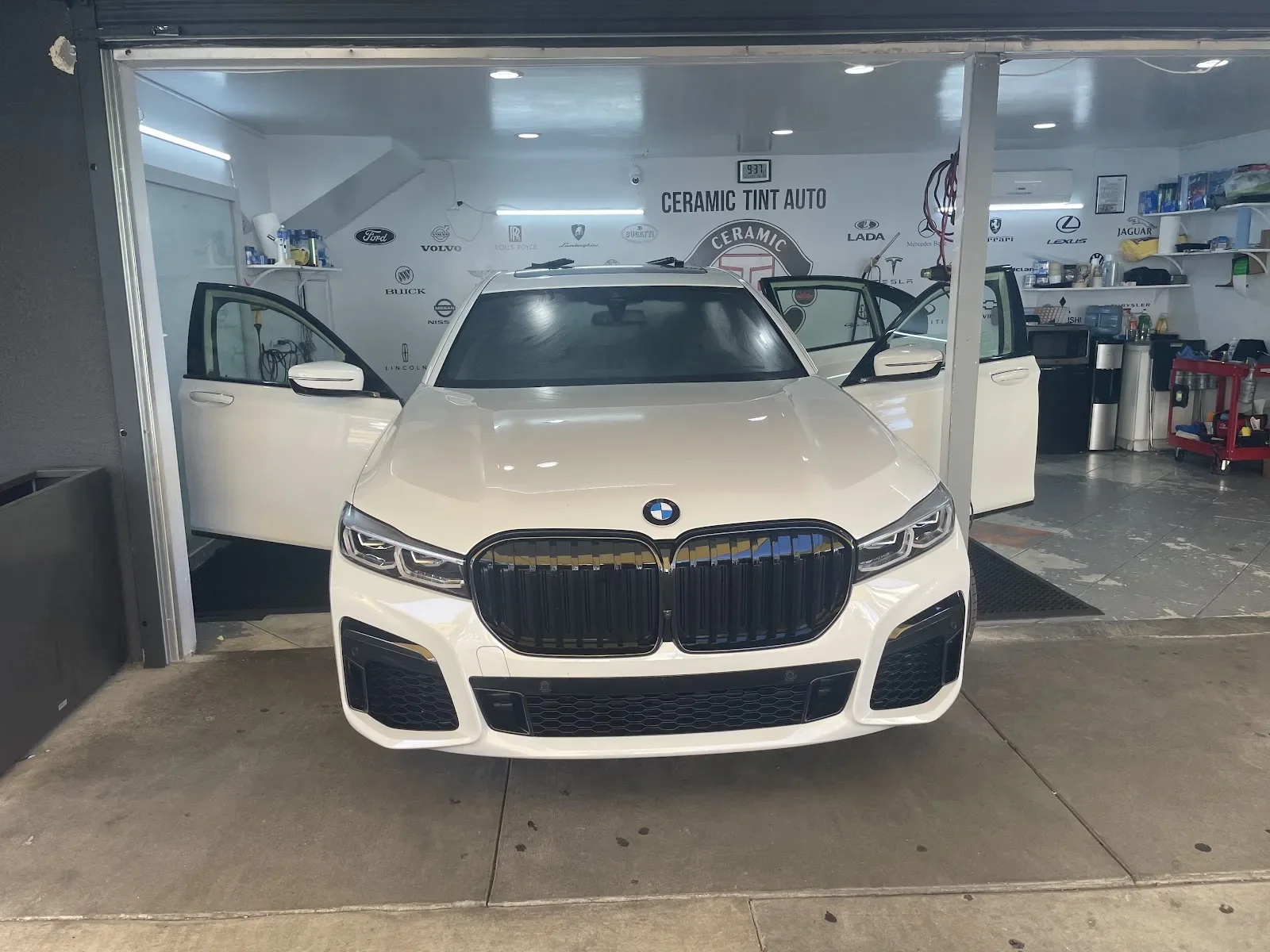 Ceramic Tint Auto window tinting in Burbank, CA